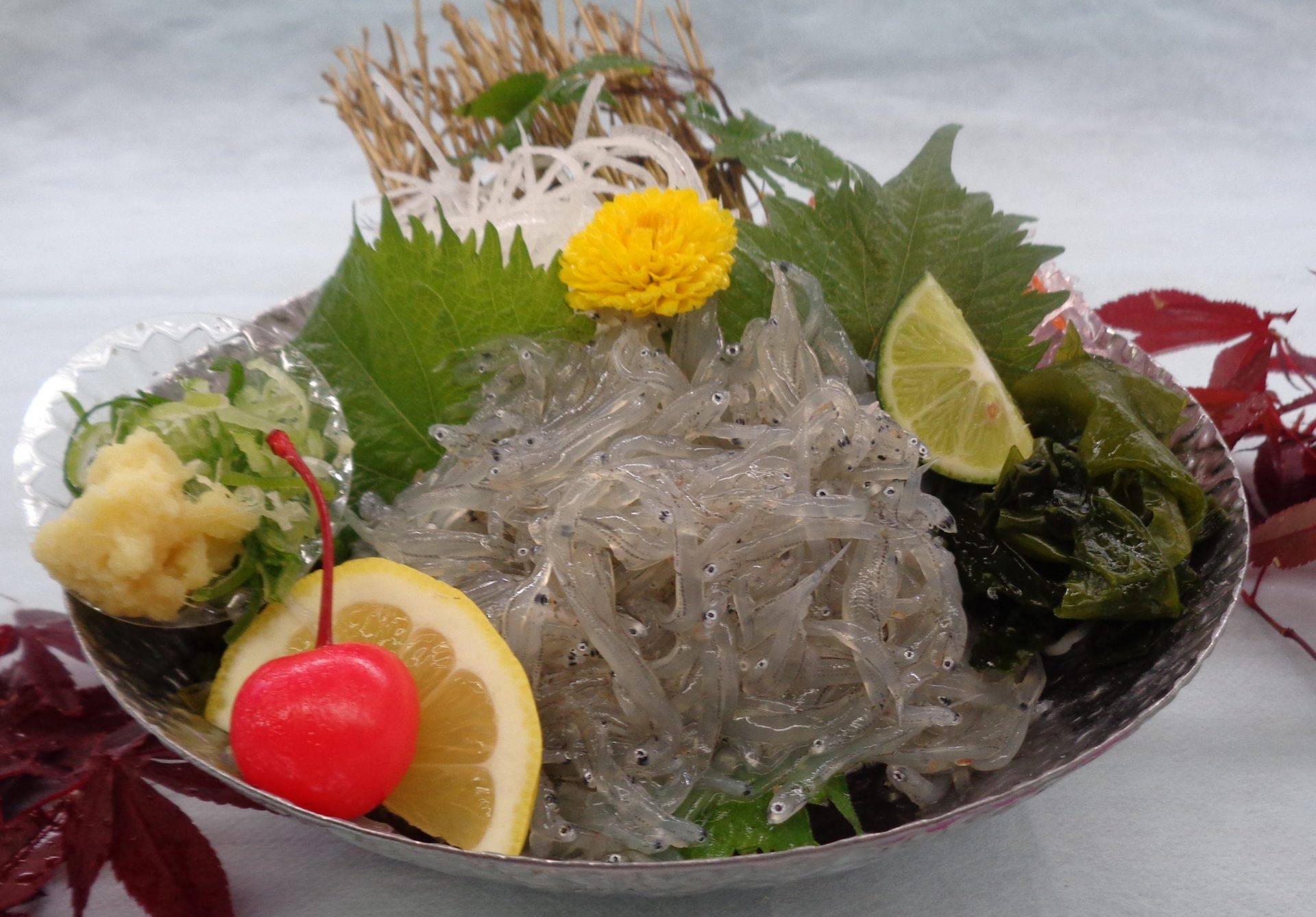 生しらす